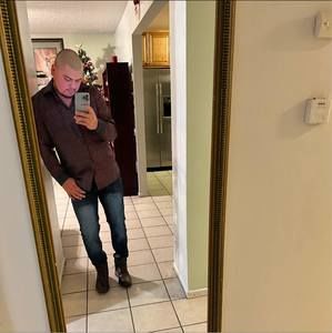 Meet your Posher, Chavez